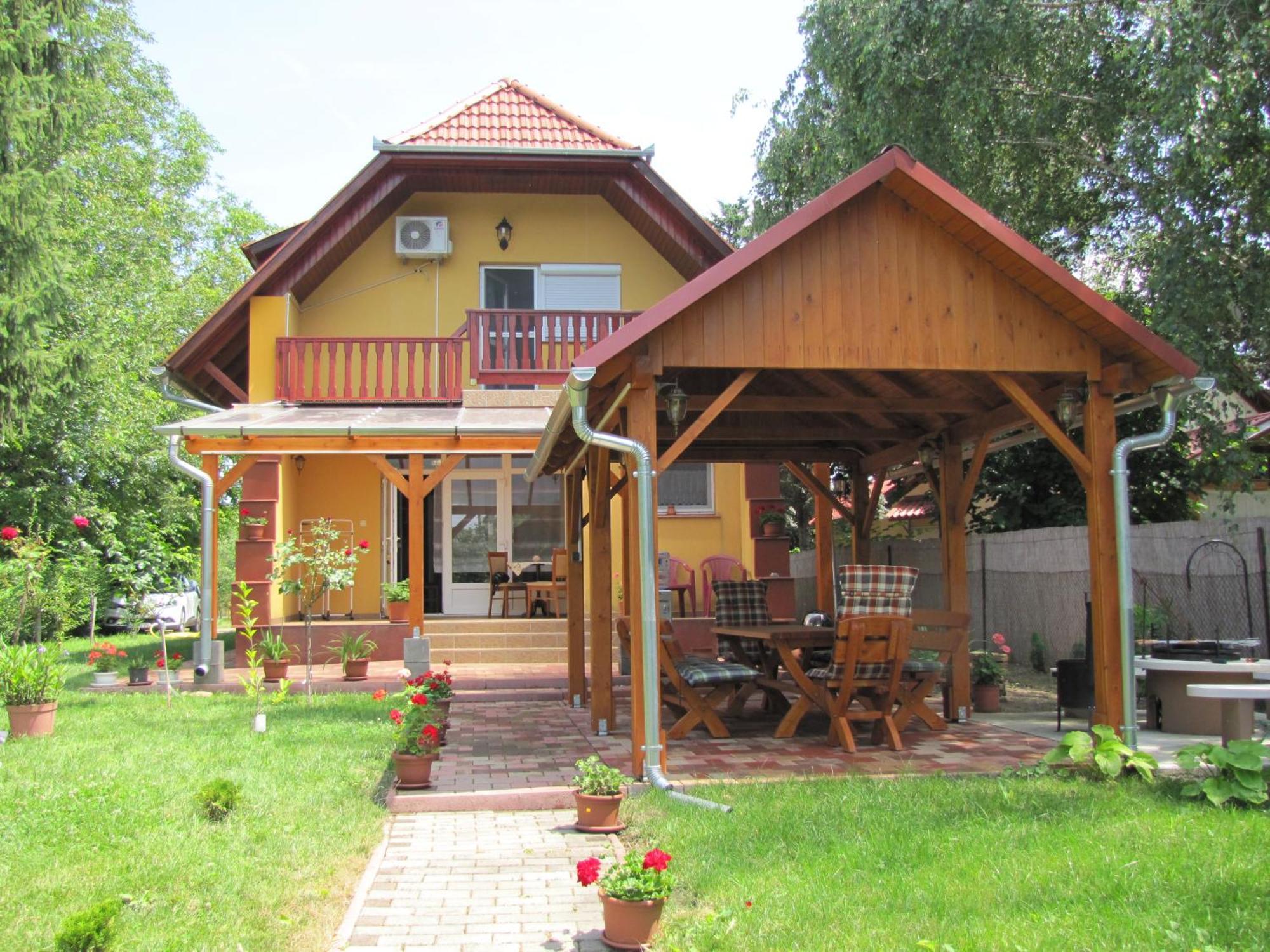 Villa Gyoengyhaz Nyaralo Gyomaendrőd Exterior foto