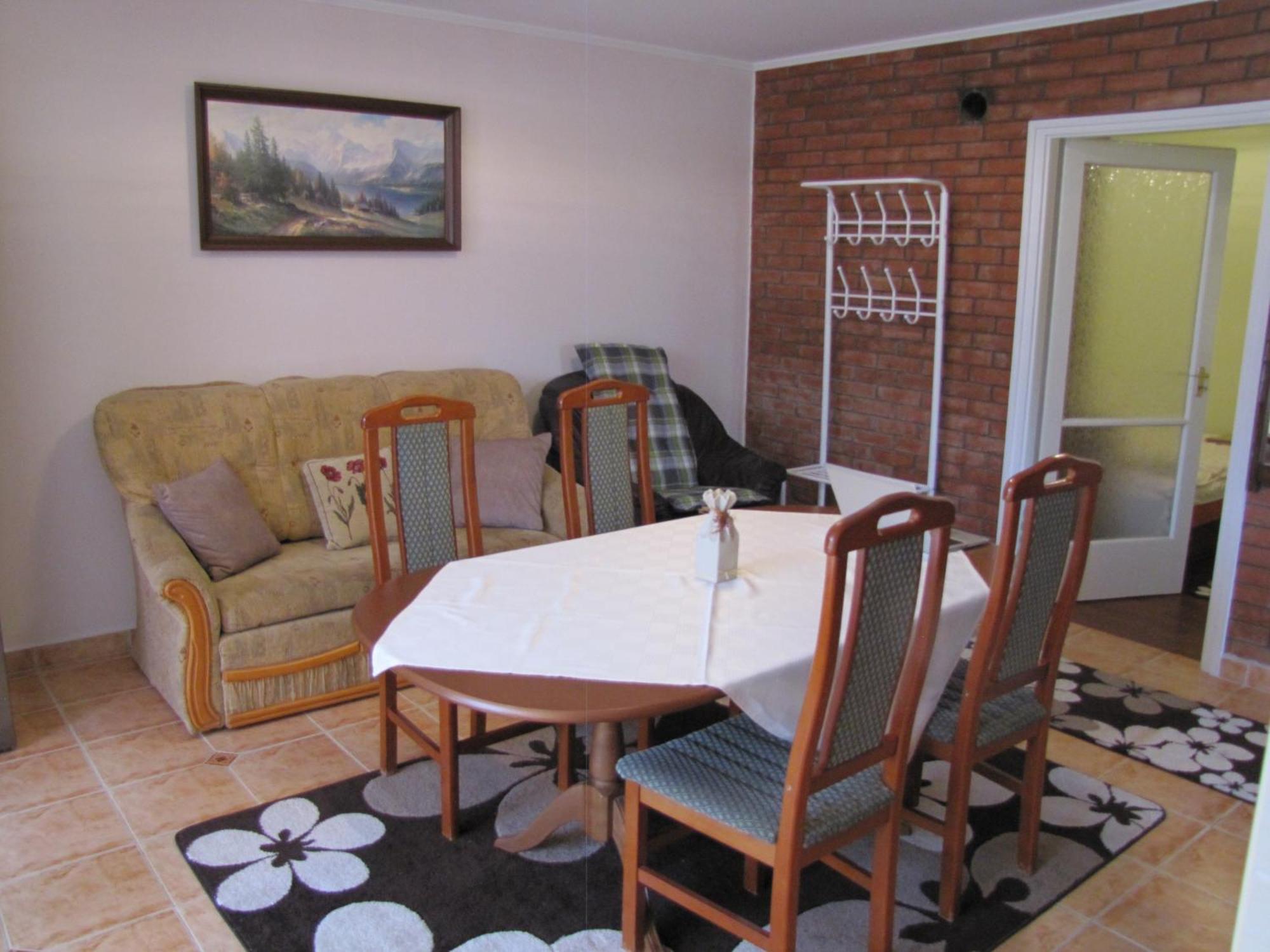 Villa Gyoengyhaz Nyaralo Gyomaendrőd Exterior foto